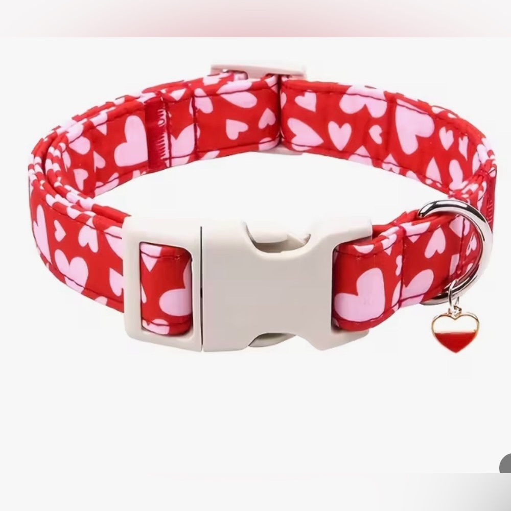 🆕 Red and Pink Heart Dog Collar with metal heart pendant. Quick release buckle.